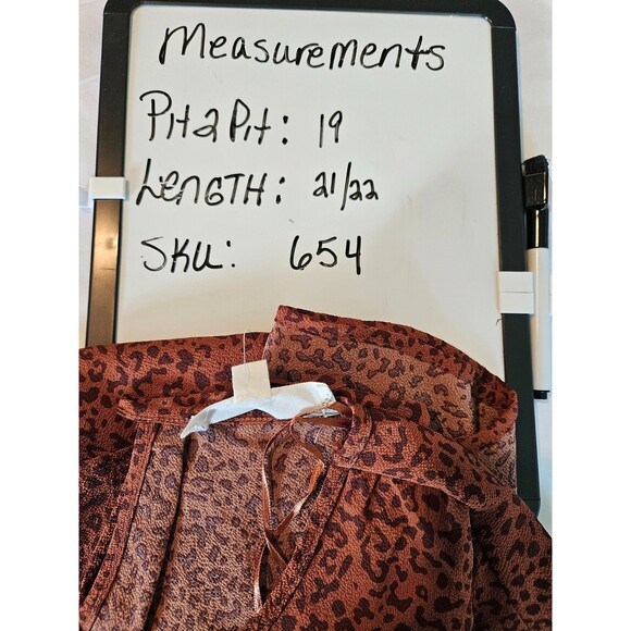 Hippie Rose Leopard Print Blouse NWT - Picture 7 of 7